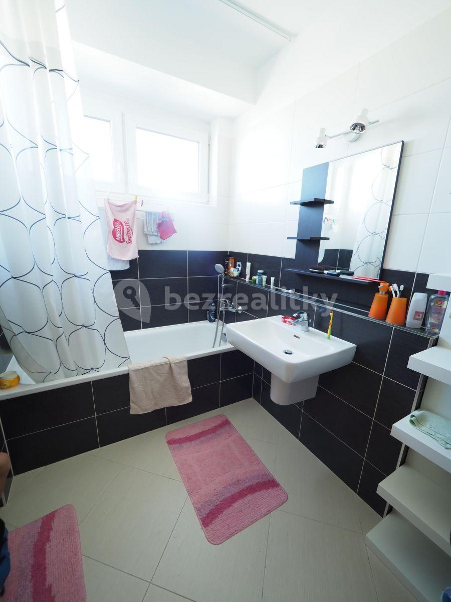 Prenájom bytu 2-izbový 60 m², Honzíkova, Praha, Praha