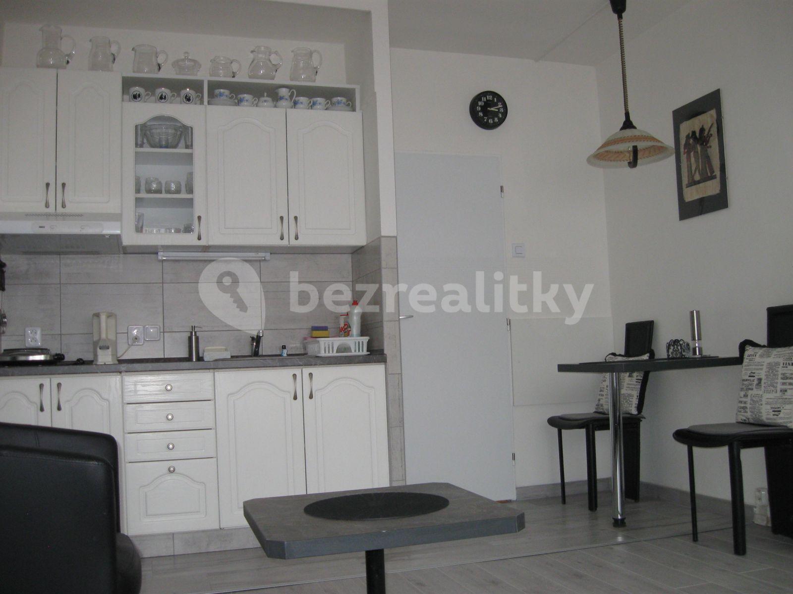 Prenájom bytu Garsoniéra 30 m², Jabloňová, Praha, Praha