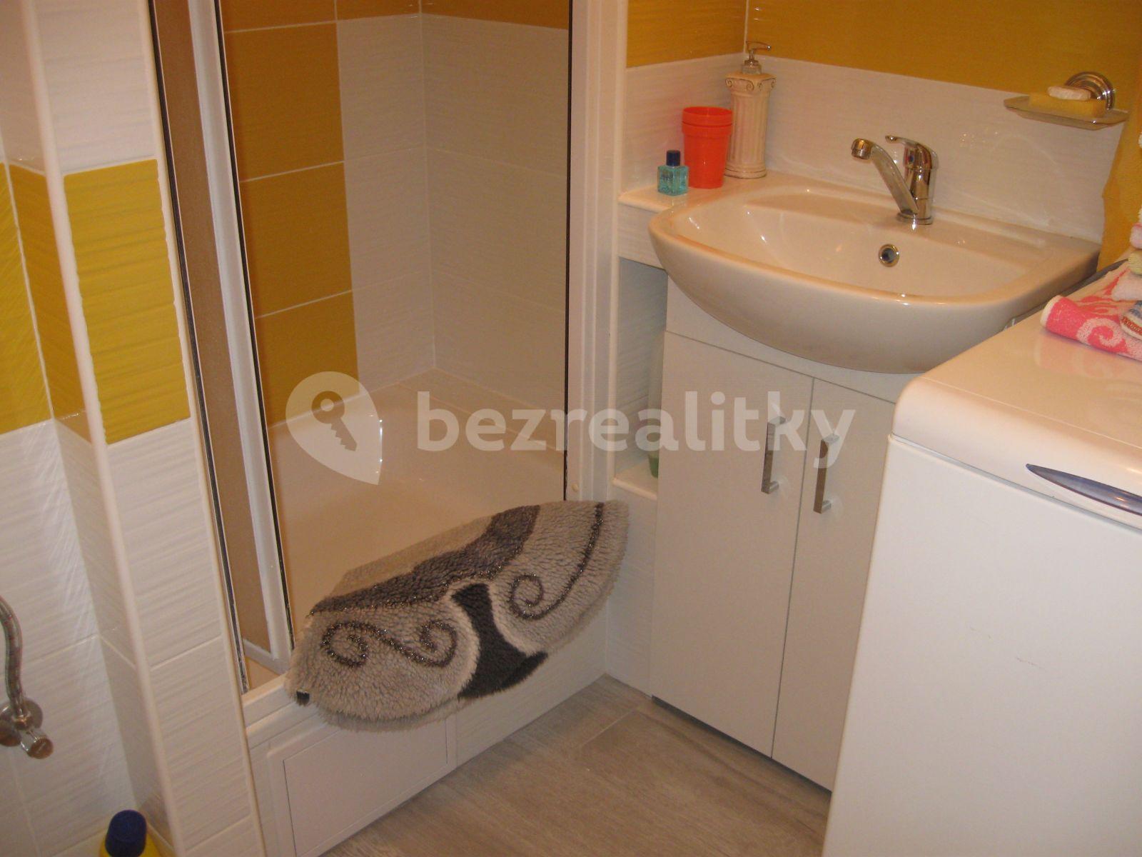 Prenájom bytu Garsoniéra 30 m², Jabloňová, Praha, Praha