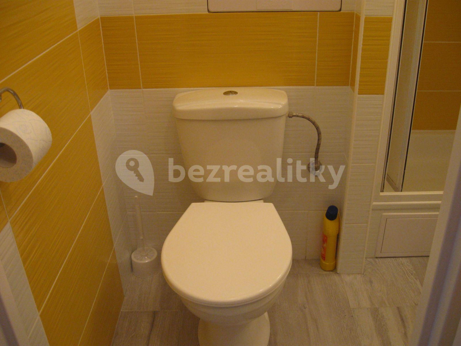 Prenájom bytu Garsoniéra 30 m², Jabloňová, Praha, Praha