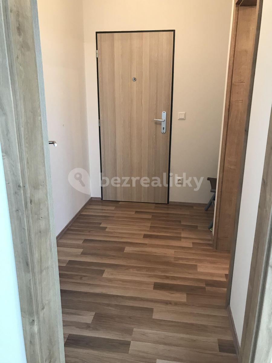 Prenájom bytu 1-izbový 55 m², U Škol, Bučovice, Jihomoravský kraj