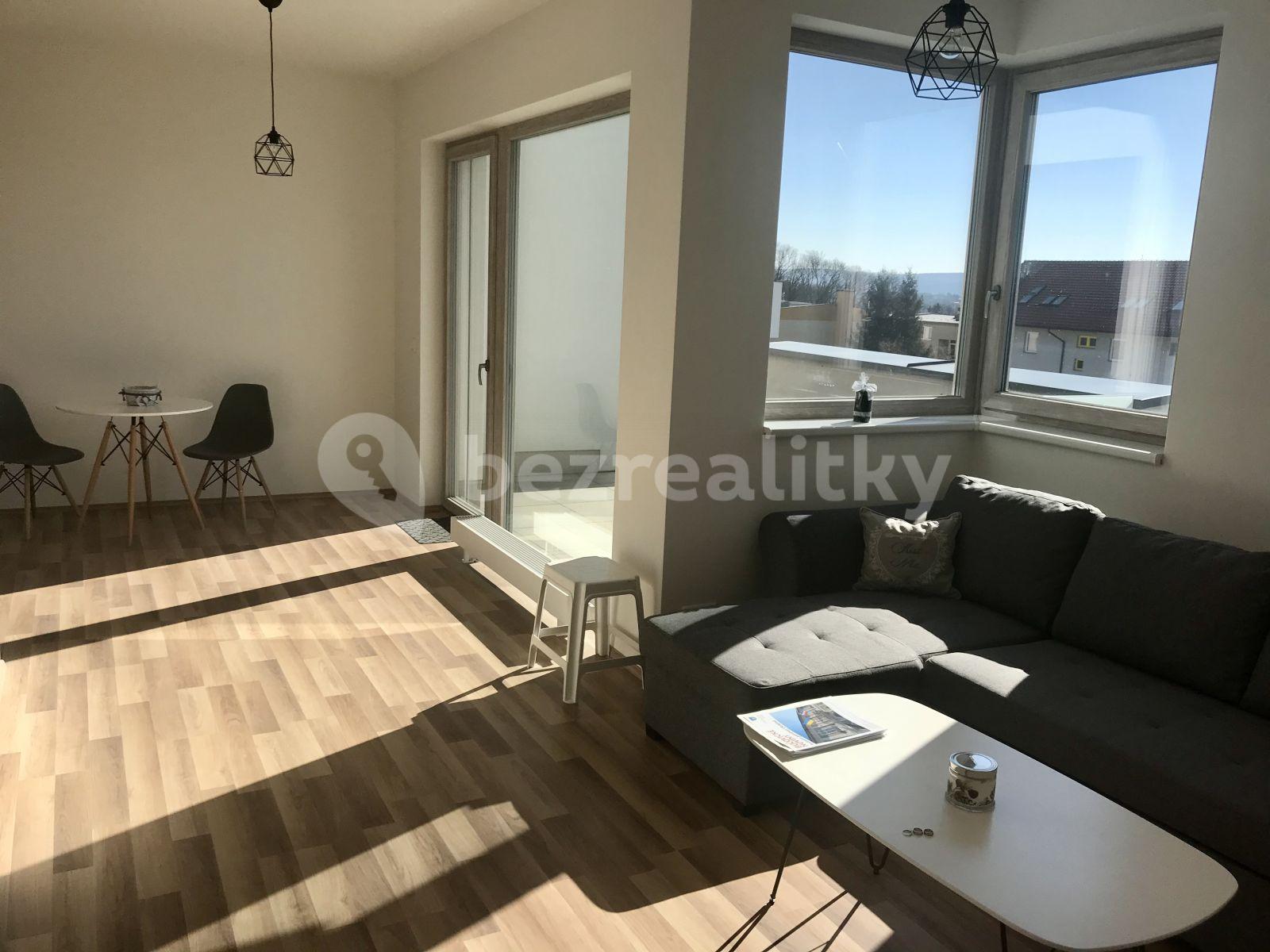 Prenájom bytu 1-izbový 55 m², U Škol, Bučovice, Jihomoravský kraj