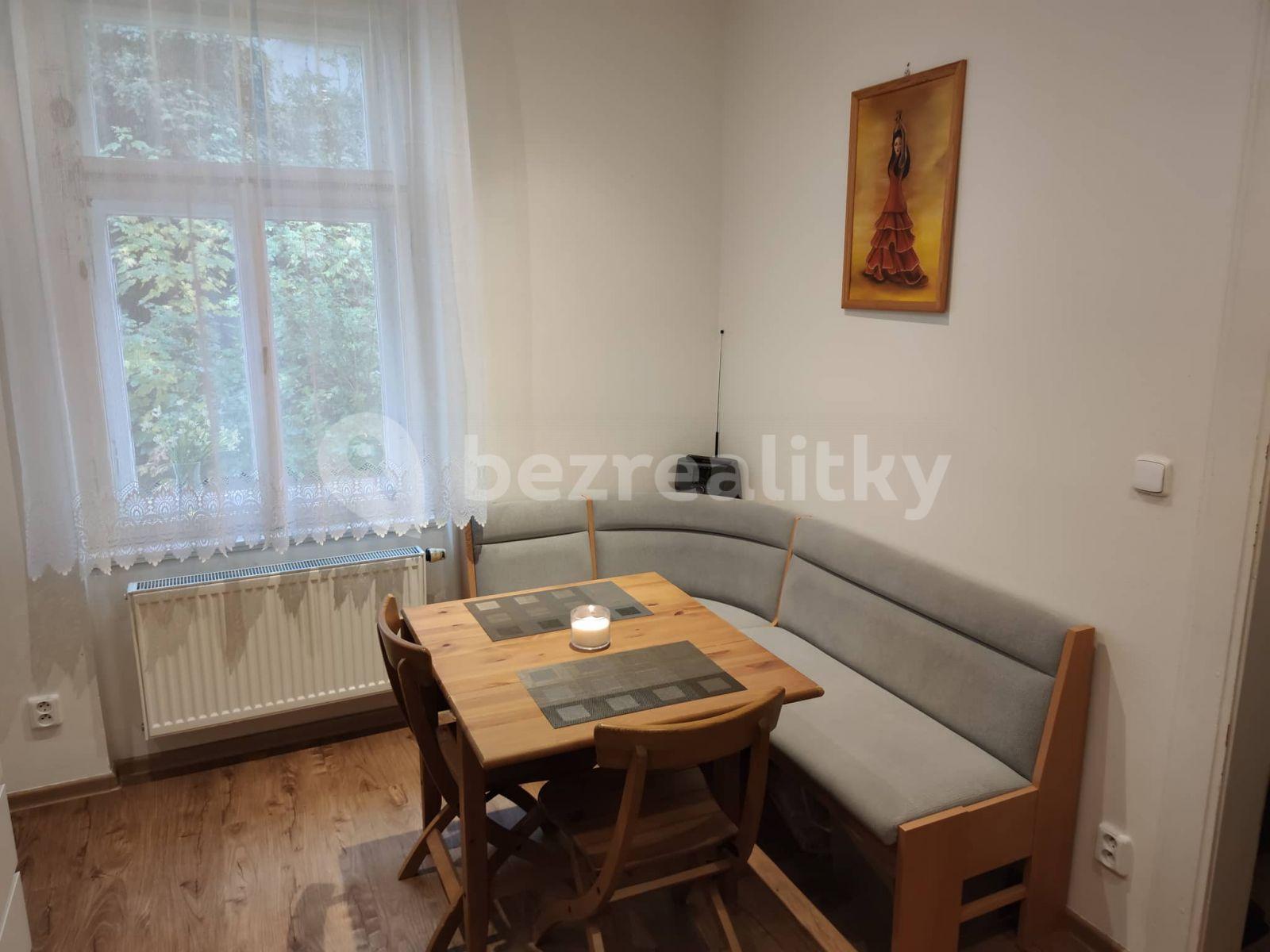 Prenájom bytu 1-izbový 30 m², Zúžená, Praha, Praha