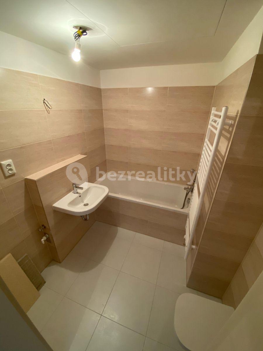 Prenájom bytu 1-izbový 37 m², Čerpadlová, Praha, Praha