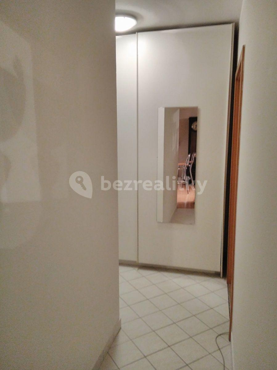 Prenájom bytu 2-izbový 56 m², Zadunajská cesta, Petržalka, Bratislavský kraj