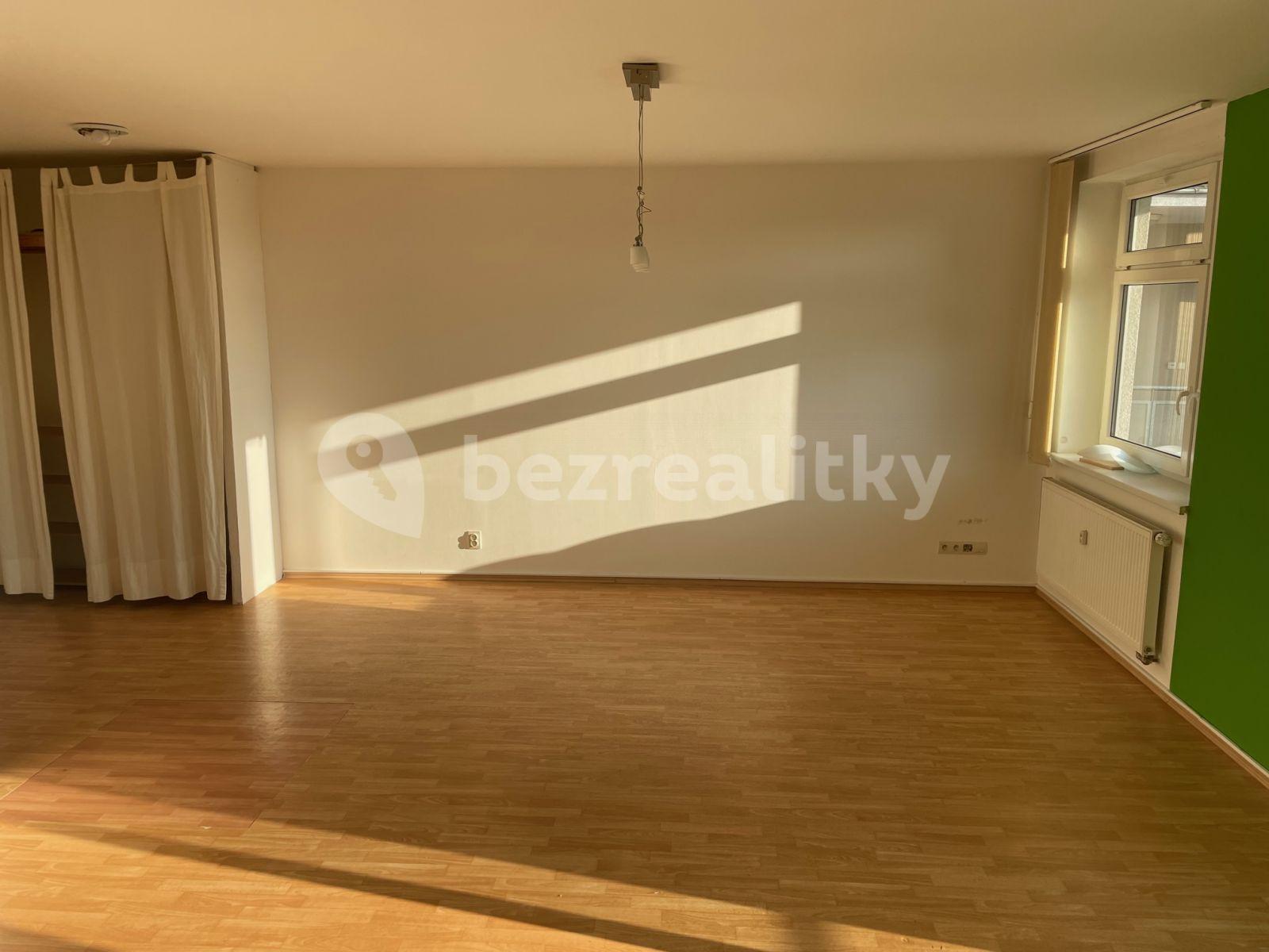 Prenájom bytu 1-izbový 48 m², Novodvorská, Praha, Praha