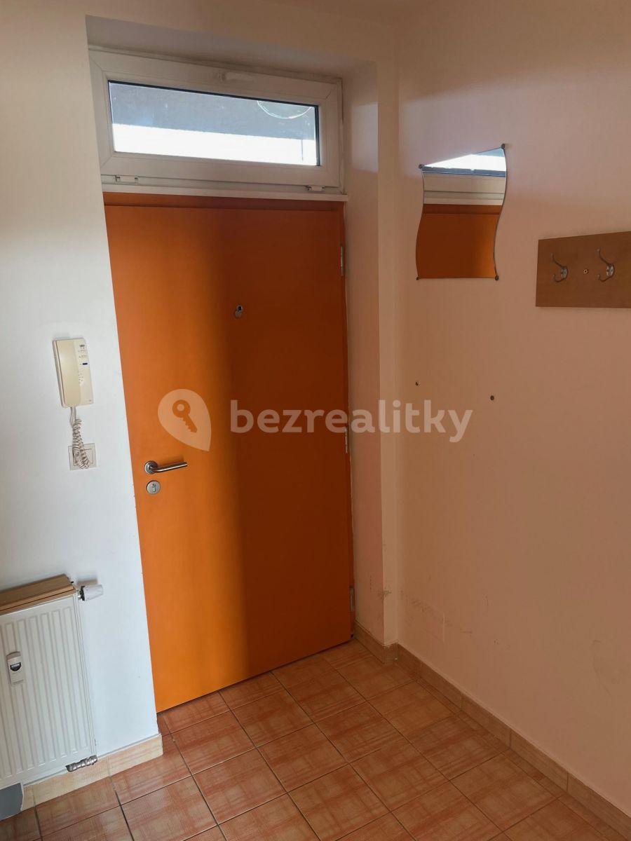 Prenájom bytu 1-izbový 48 m², Novodvorská, Praha, Praha