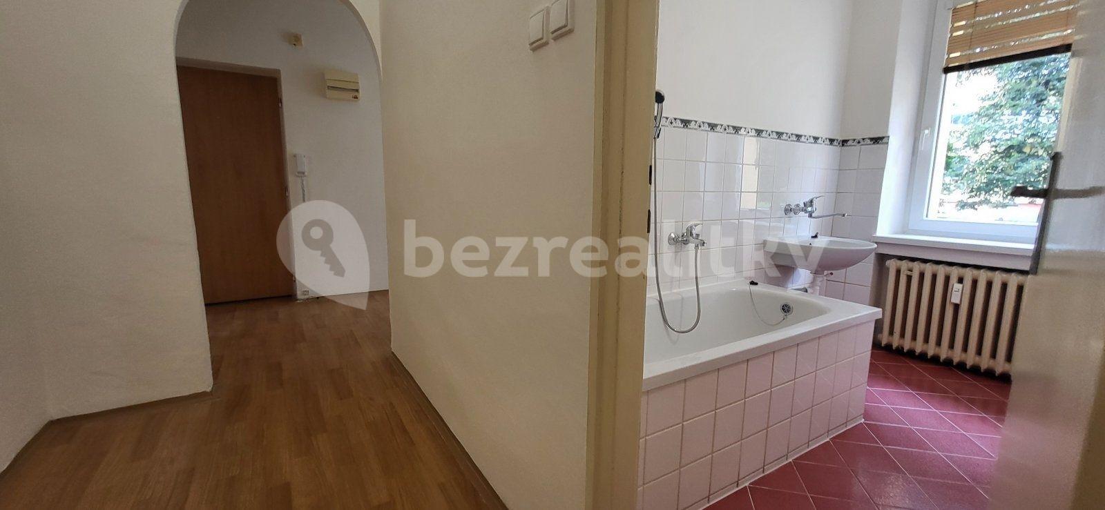 Prenájom bytu 3-izbový 68 m², Boženy Němcové, Havířov, Moravskoslezský kraj