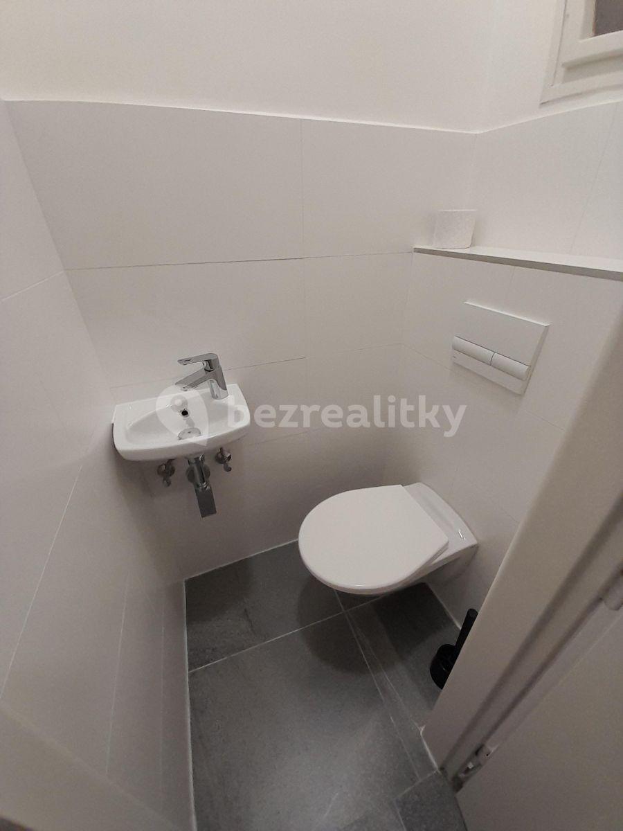 Prenájom bytu Garsoniéra 30 m², Počátecká, Praha, Praha