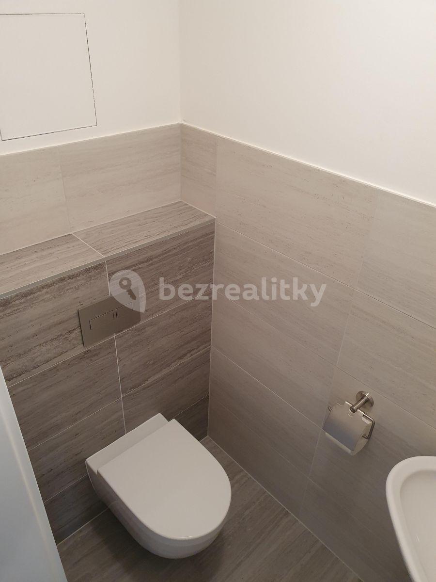 Prenájom bytu 2-izbový 58 m², U Nisy, Liberec, Liberecký kraj