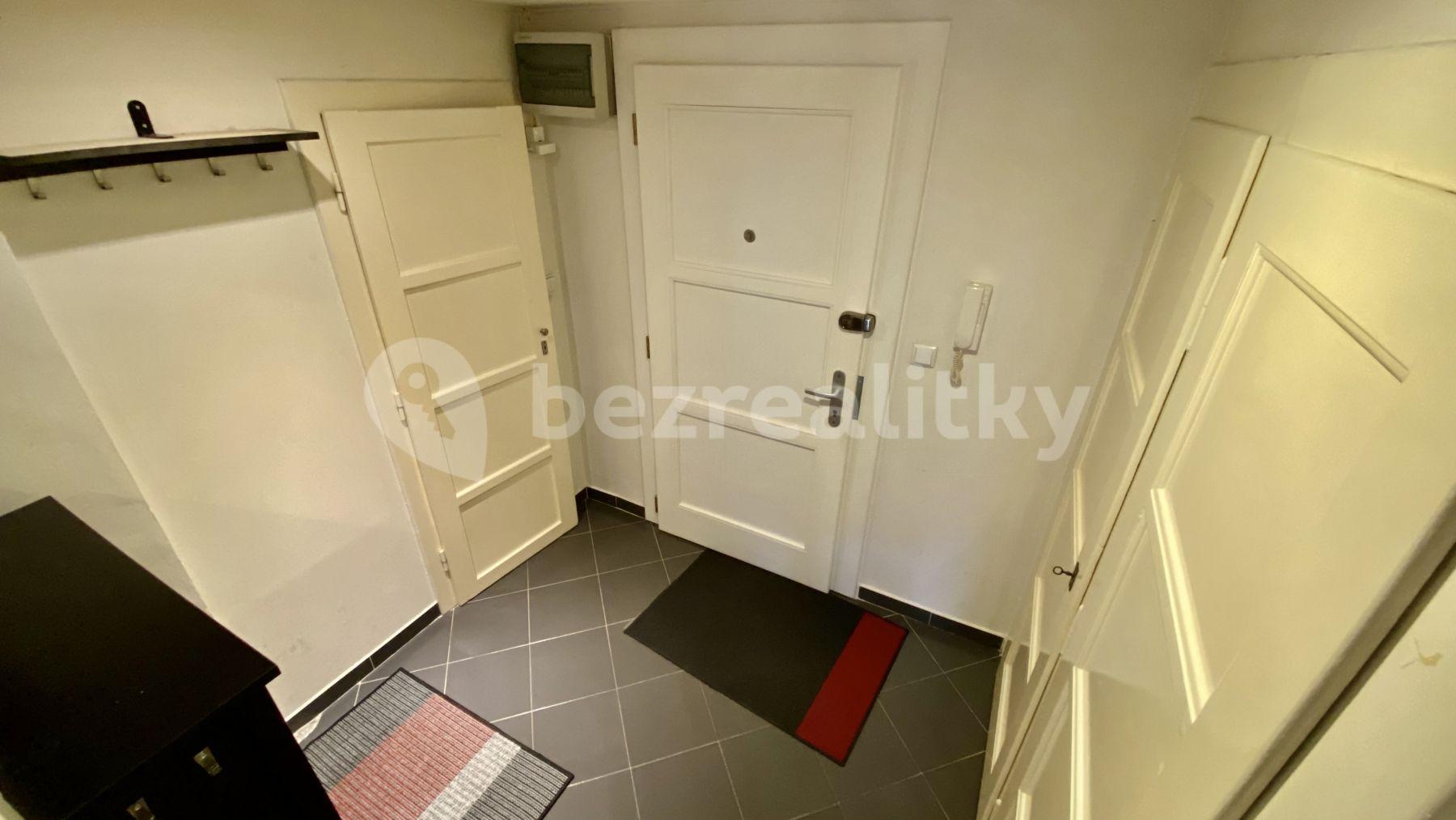 Prenájom bytu 2-izbový 45 m², Polská, Praha, Praha