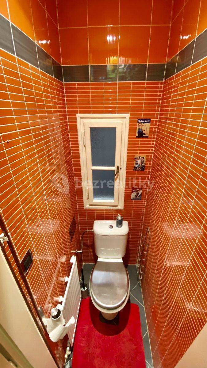 Prenájom bytu 2-izbový 45 m², Polská, Praha, Praha