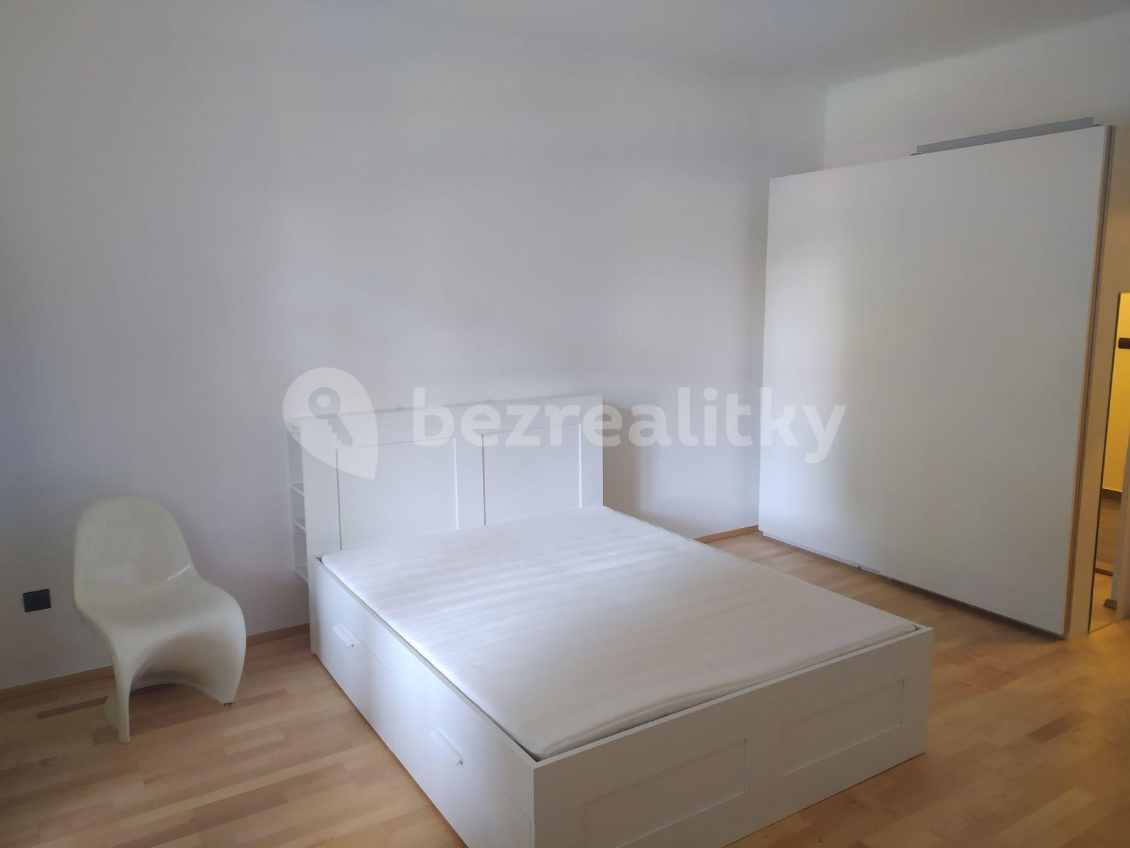 Prenájom bytu 1-izbový 37 m², Ortenovo náměstí, Praha, Praha