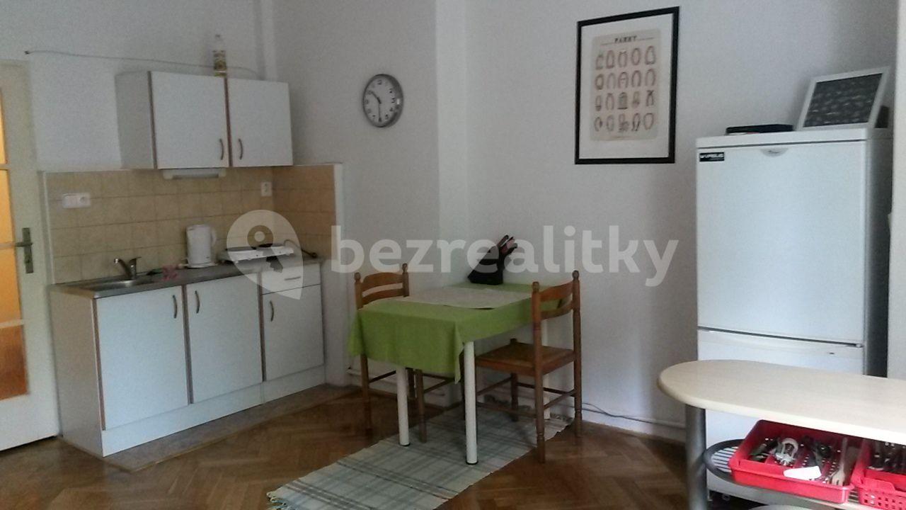 Prenájom bytu Garsoniéra 29 m², Irkutská, Praha, Praha