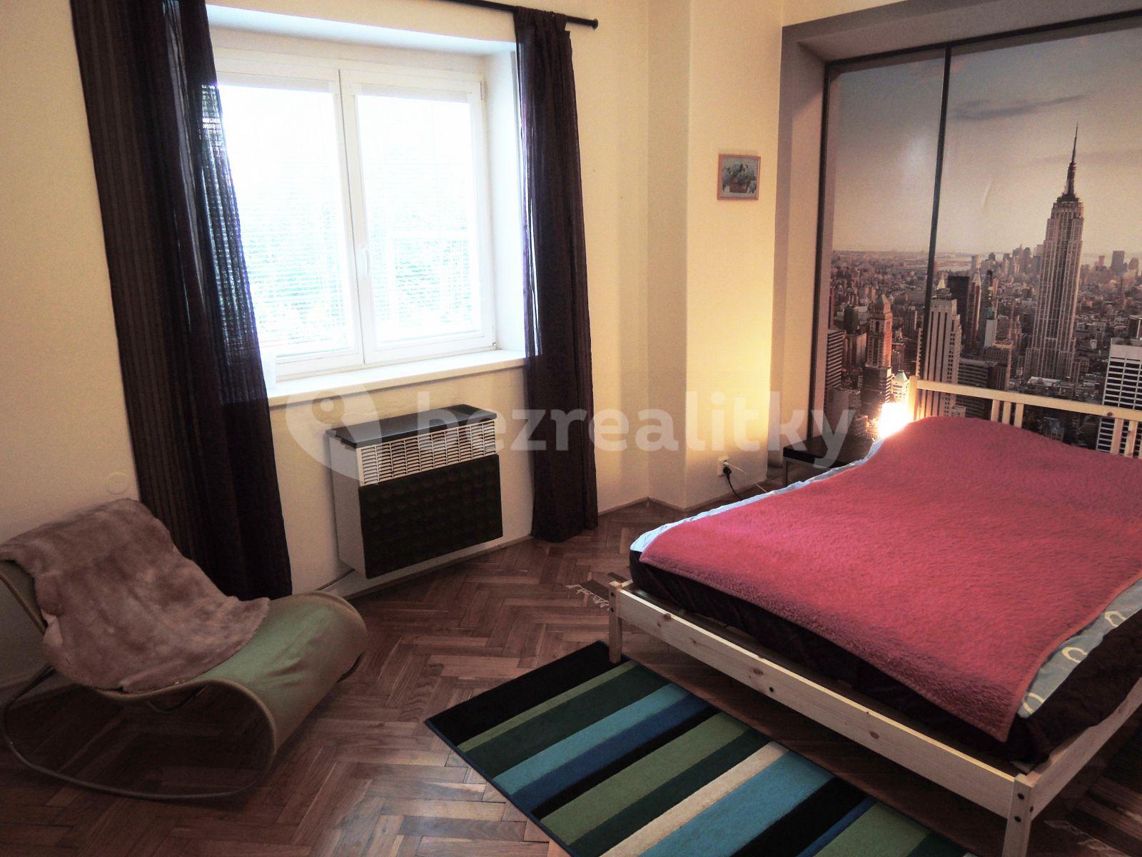 Prenájom bytu Garsoniéra 29 m², Irkutská, Praha, Praha