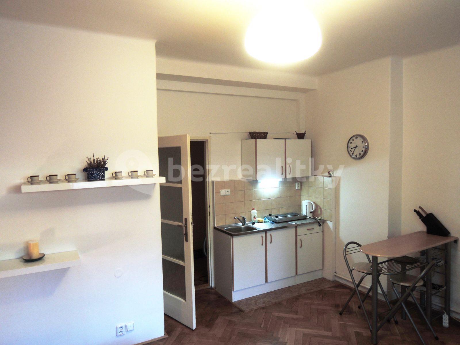 Prenájom bytu Garsoniéra 29 m², Irkutská, Praha, Praha