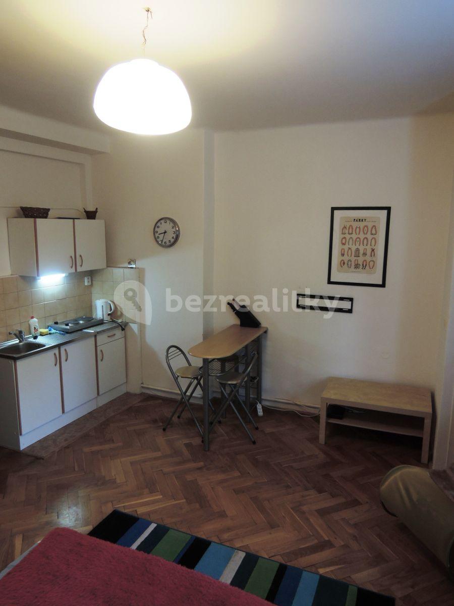 Prenájom bytu Garsoniéra 29 m², Irkutská, Praha, Praha