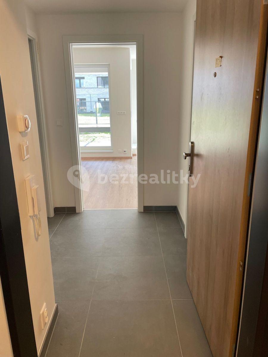 Prenájom bytu 1-izbový 34 m², Počernická, Praha, Praha