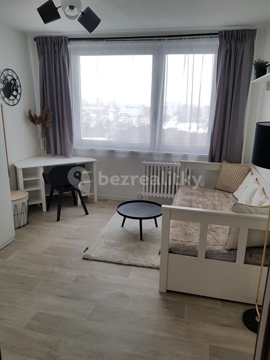 Prenájom bytu 3-izbový 76 m², Vajdova, Praha, Praha