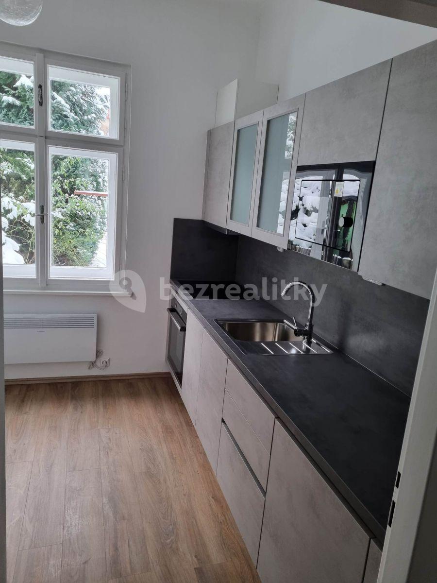 Prenájom bytu 1-izbový 33 m², Kounická, Praha, Praha