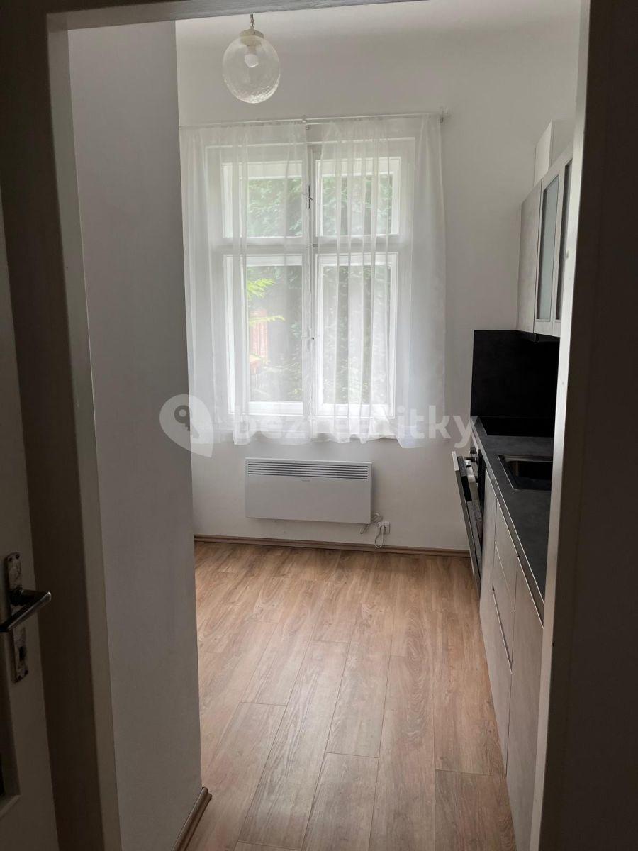 Prenájom bytu 1-izbový 33 m², Kounická, Praha, Praha