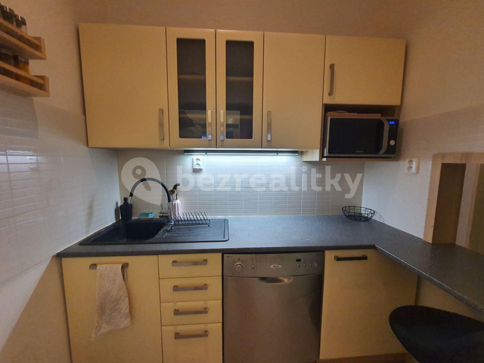 Prenájom bytu 3-izbový 90 m², Nad Primaskou, Praha, Praha