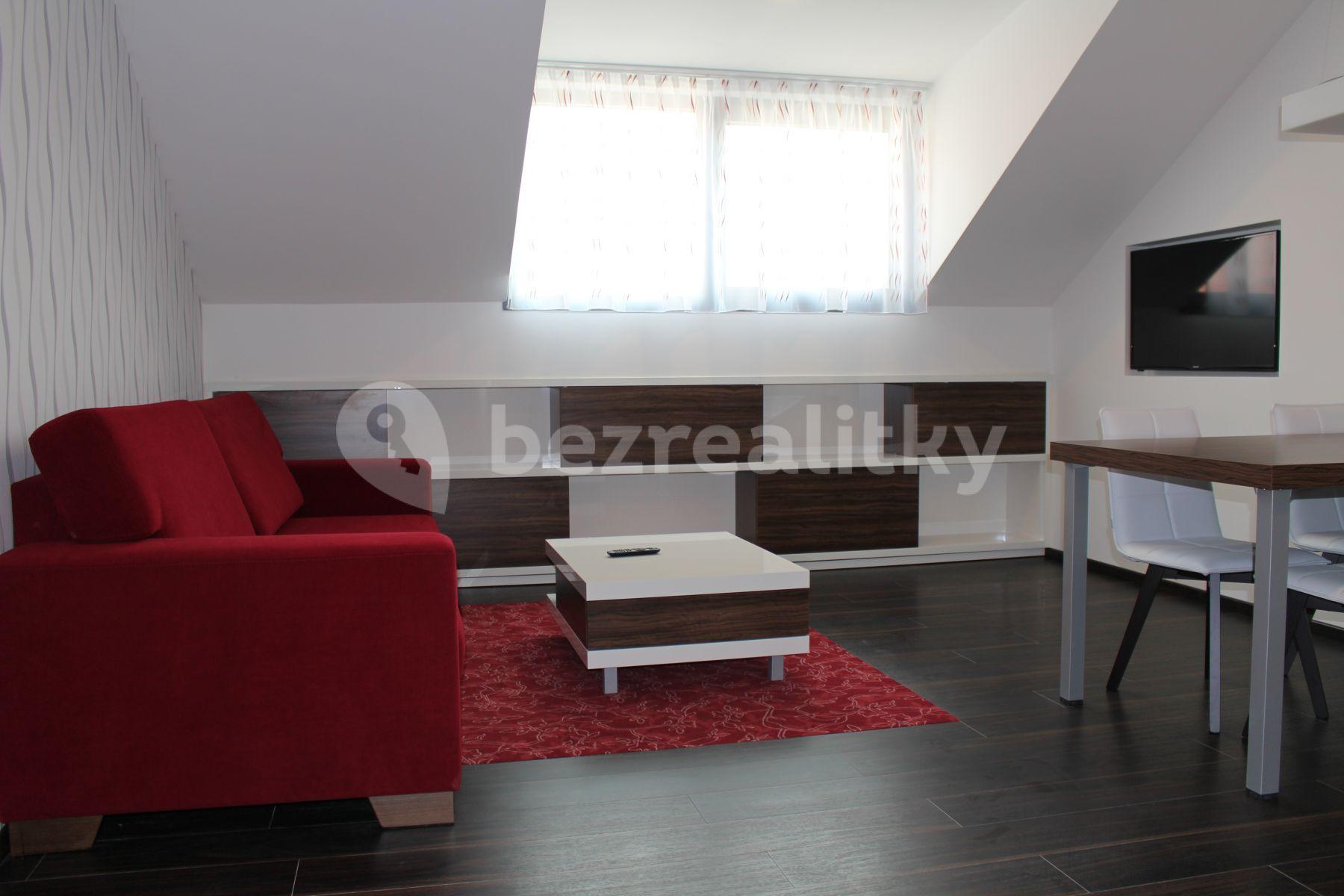 Prenájom bytu 2-izbový 44 m², Praha, Praha