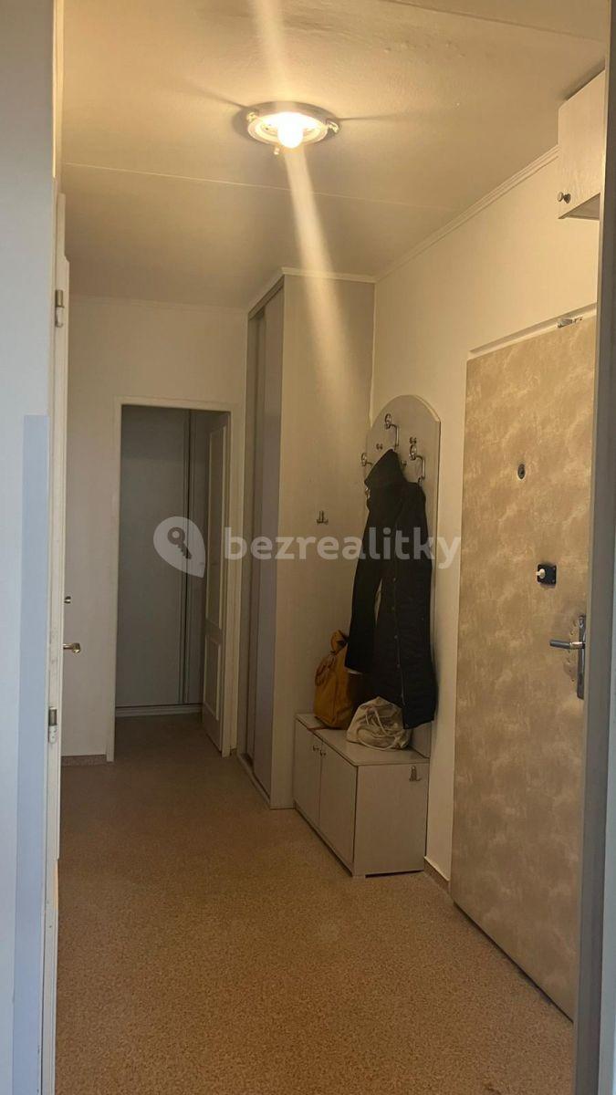 Prenájom bytu 3-izbový 60 m², Litvínovská, Praha, Praha