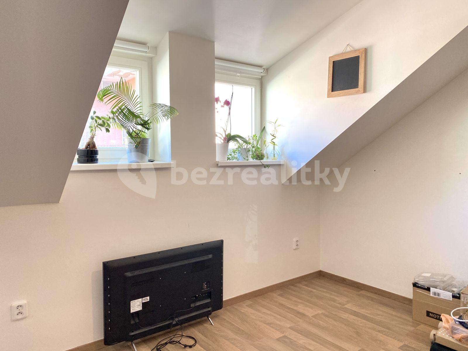 Prenájom bytu 2-izbový 48 m², Slavojova, Praha, Praha