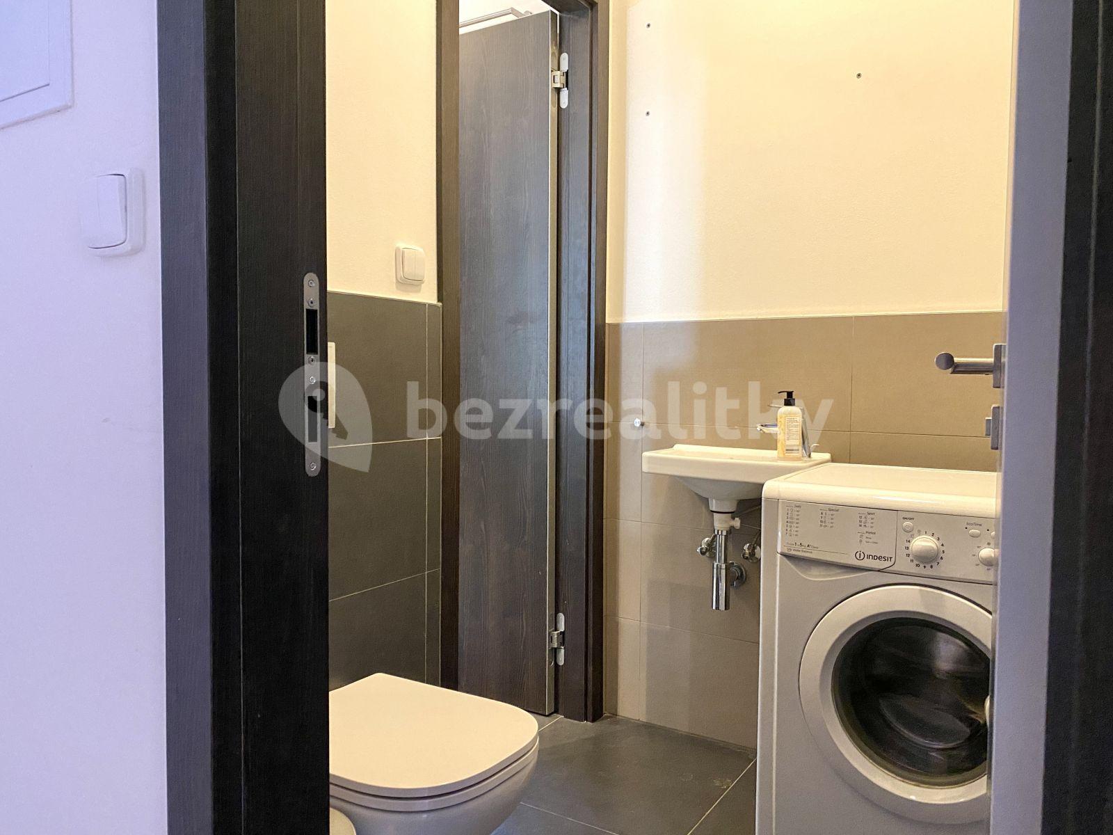 Prenájom bytu 2-izbový 48 m², Slavojova, Praha, Praha