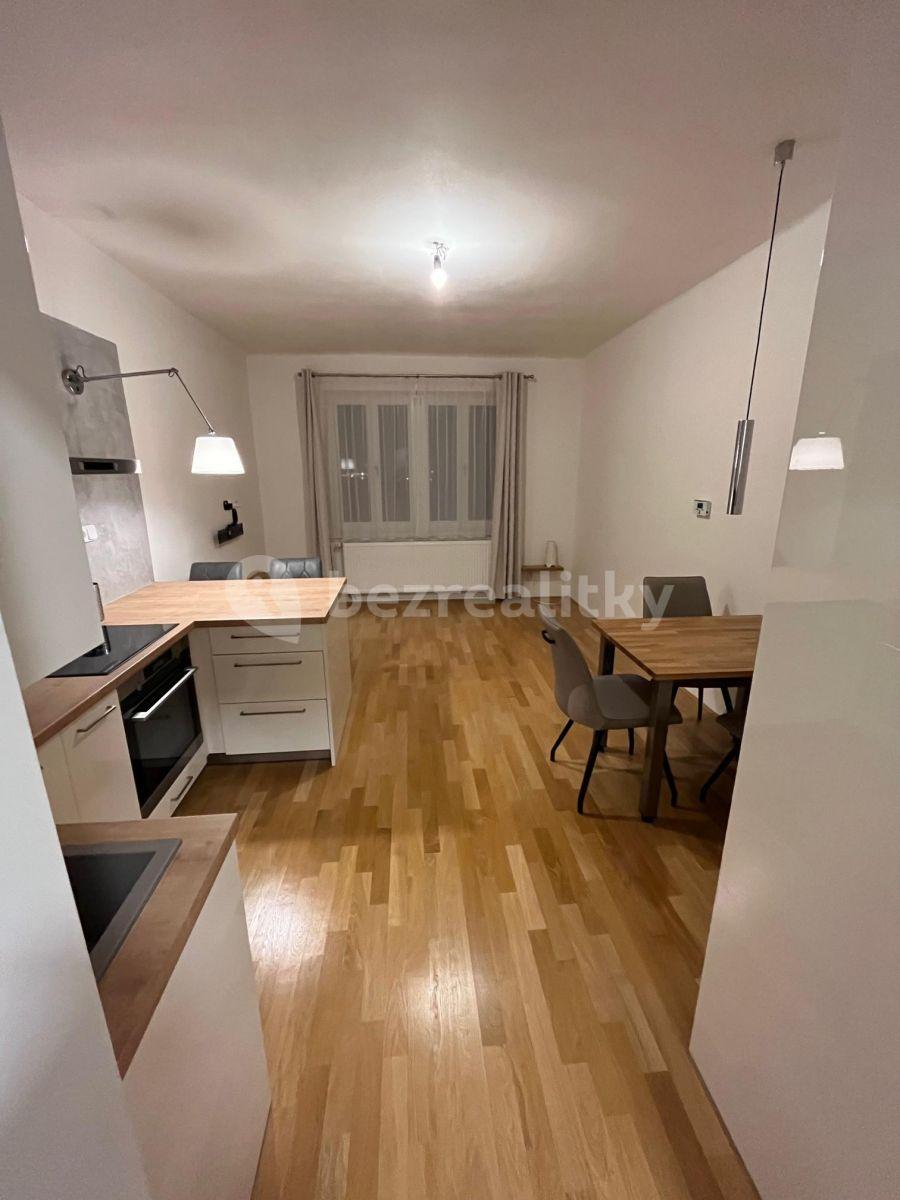 Prenájom bytu 2-izbový 47 m², Kouřimská, Praha, Praha