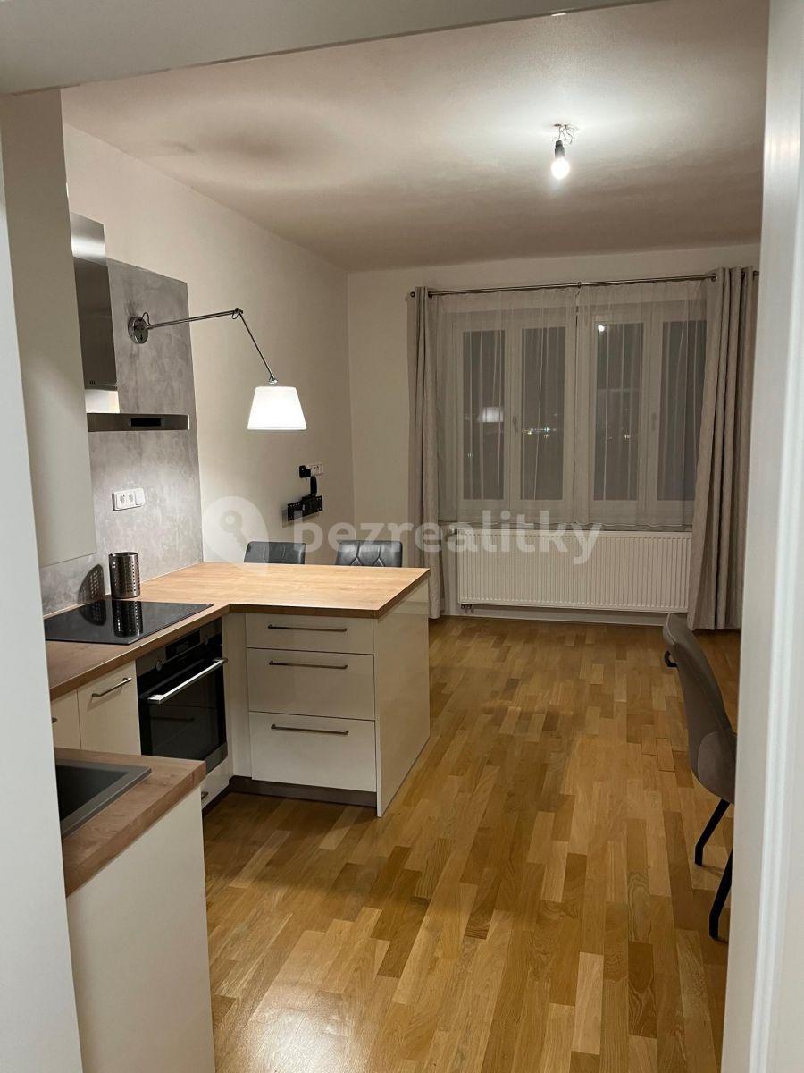 Prenájom bytu 2-izbový 47 m², Kouřimská, Praha, Praha