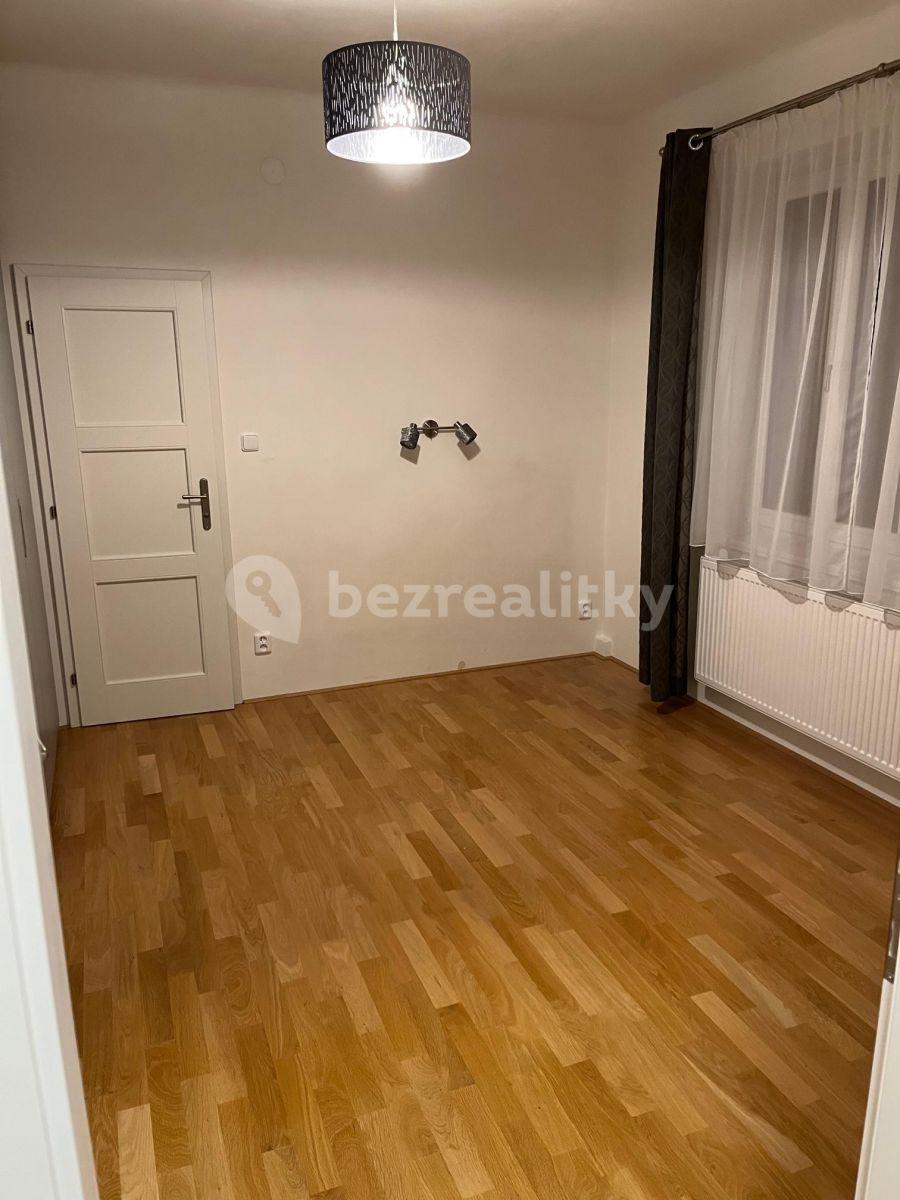 Prenájom bytu 2-izbový 47 m², Kouřimská, Praha, Praha