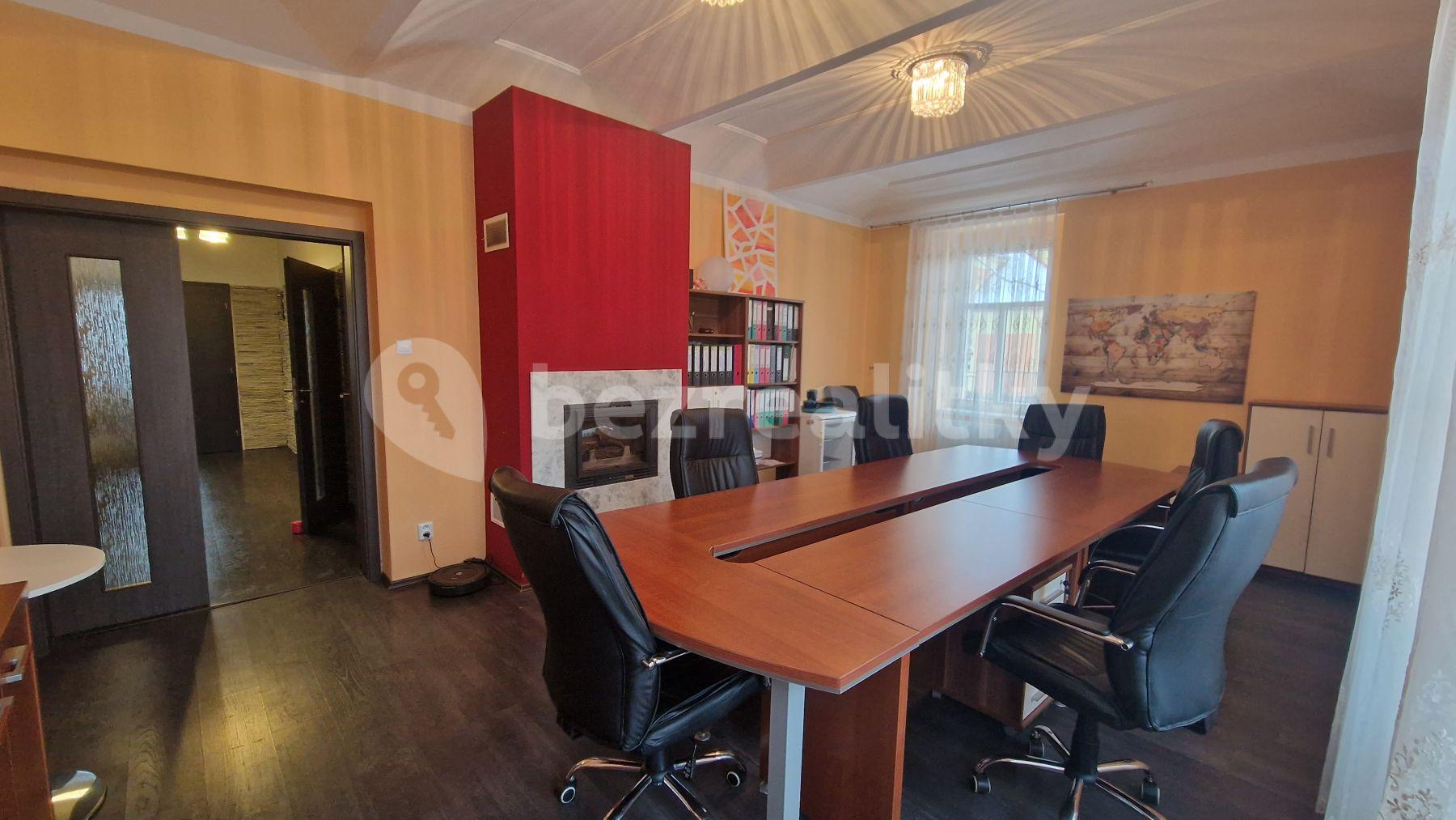 Predaj domu 360 m², pozemek 537 m², Přátelství, Praha, Praha