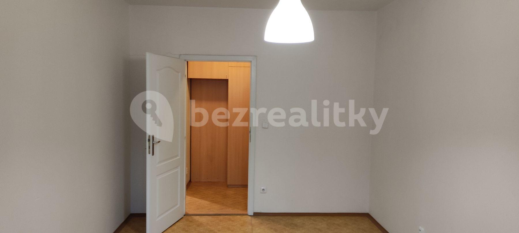 Prenájom bytu 2-izbový 48 m², Na Kopcích, Třebíč, Kraj Vysočina