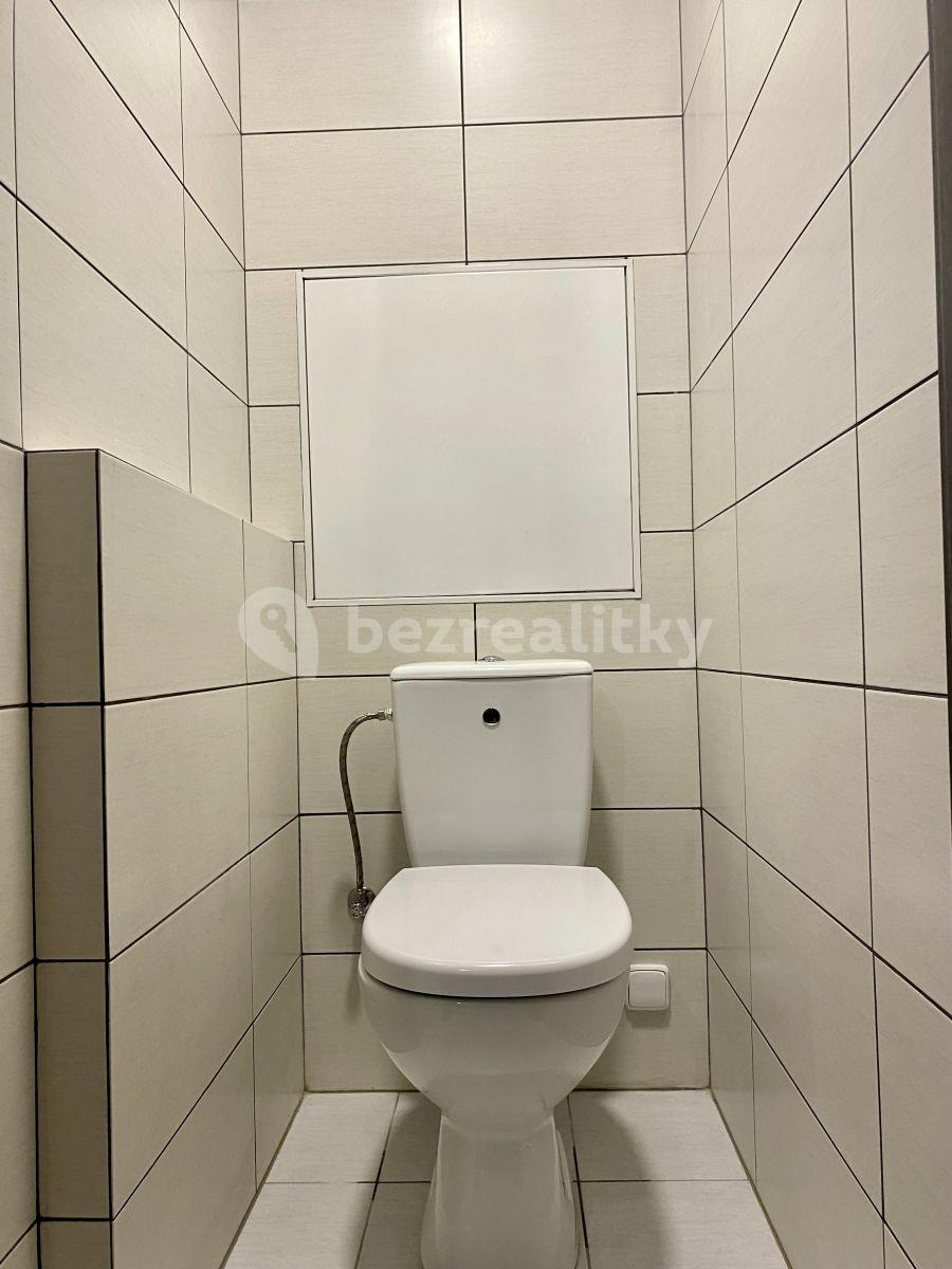 Prenájom bytu 4-izbový 84 m², Filipova, Praha, Praha