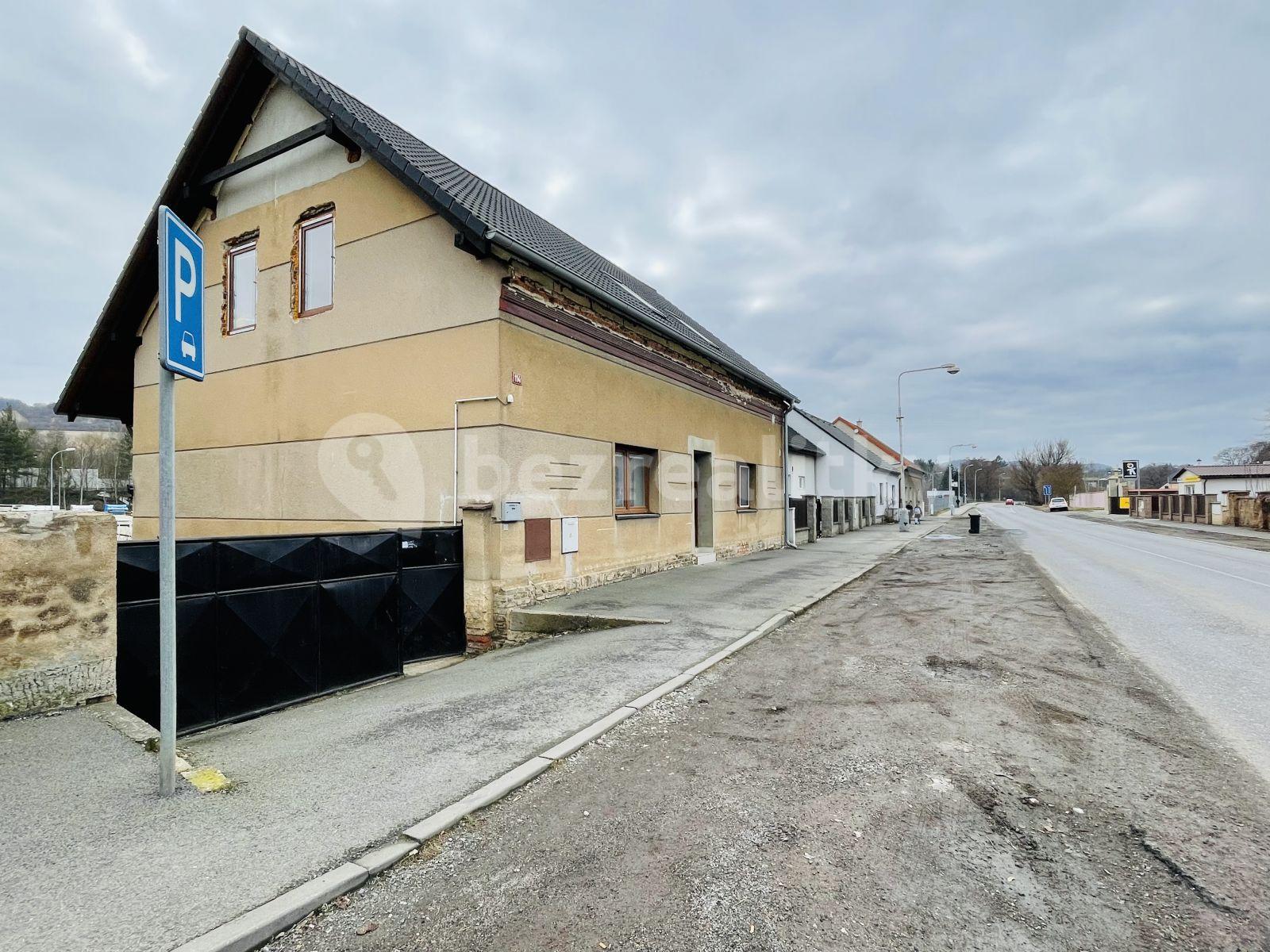 Prenájom nebytového priestoru 88 m², Plzeňská, Loděnice, Středočeský kraj