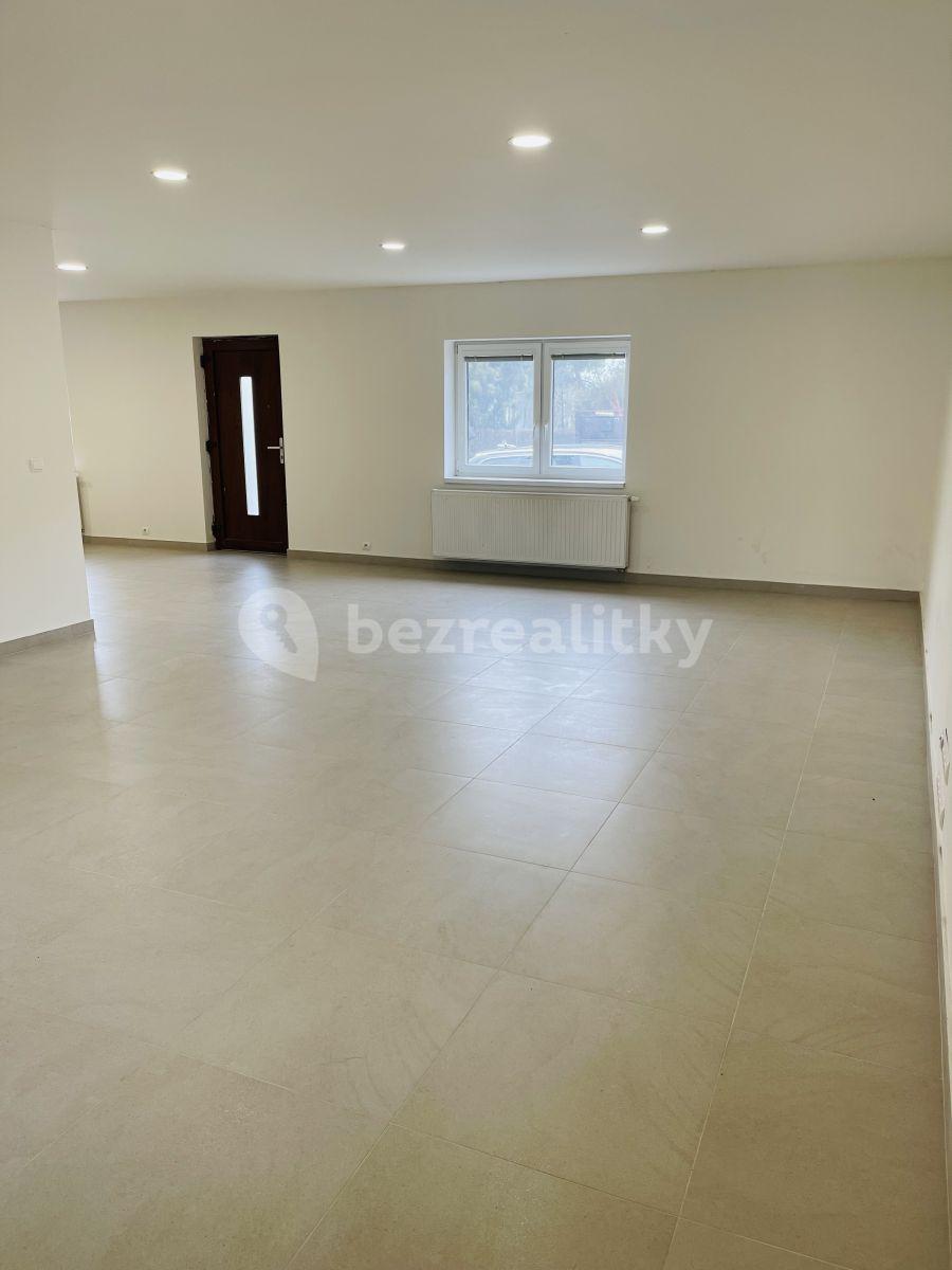 Prenájom nebytového priestoru 88 m², Plzeňská, Loděnice, Středočeský kraj