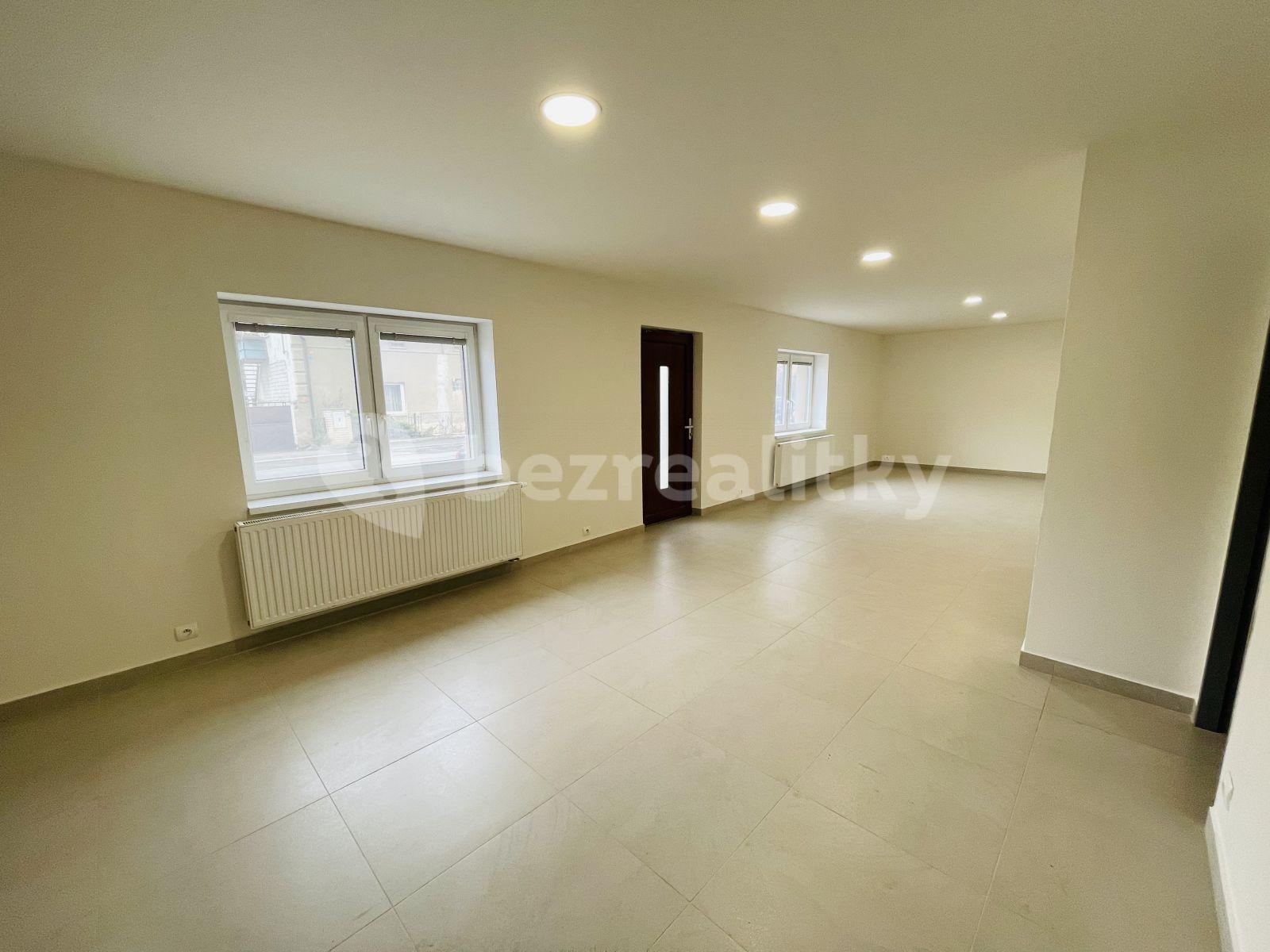 Prenájom nebytového priestoru 88 m², Plzeňská, Loděnice, Středočeský kraj