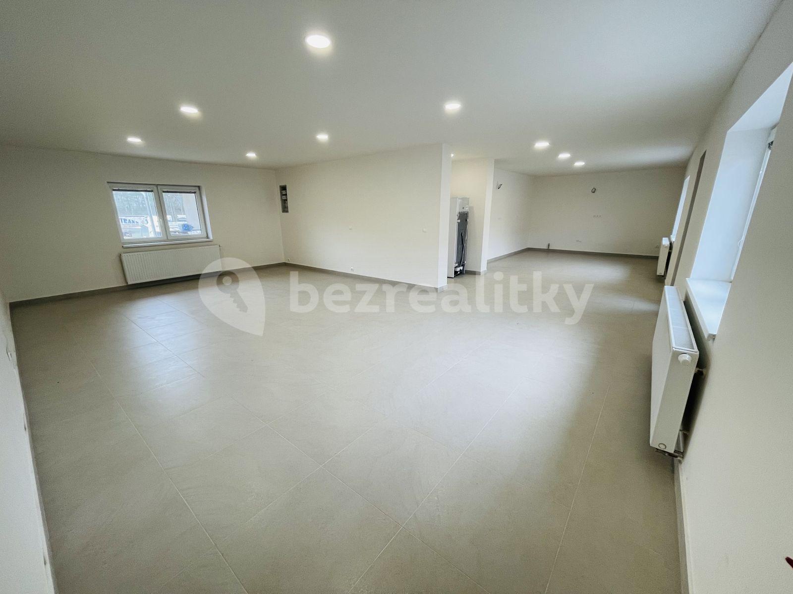 Prenájom nebytového priestoru 88 m², Plzeňská, Loděnice, Středočeský kraj