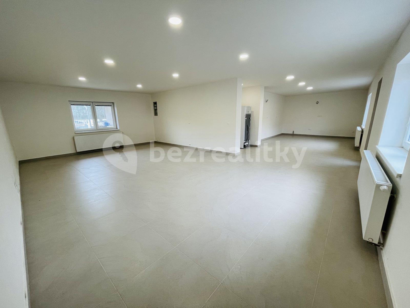 Prenájom nebytového priestoru 88 m², Plzeňská, Loděnice, Středočeský kraj