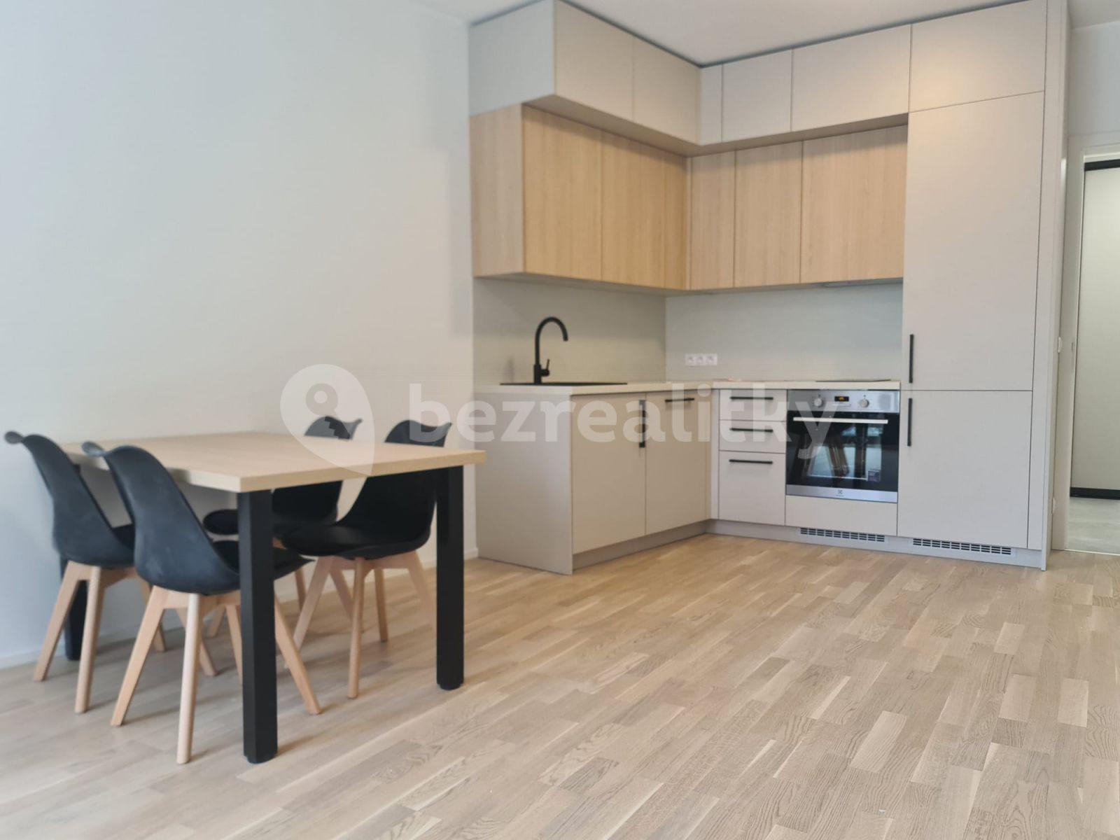 Prenájom bytu 1-izbový 35 m², Praha, Praha