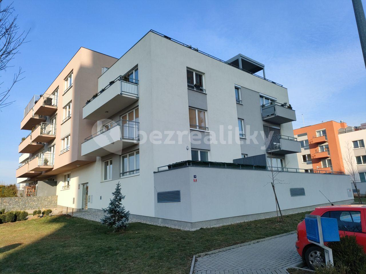 Prenájom bytu 2-izbový 53 m², Hlučkova, Praha, Praha