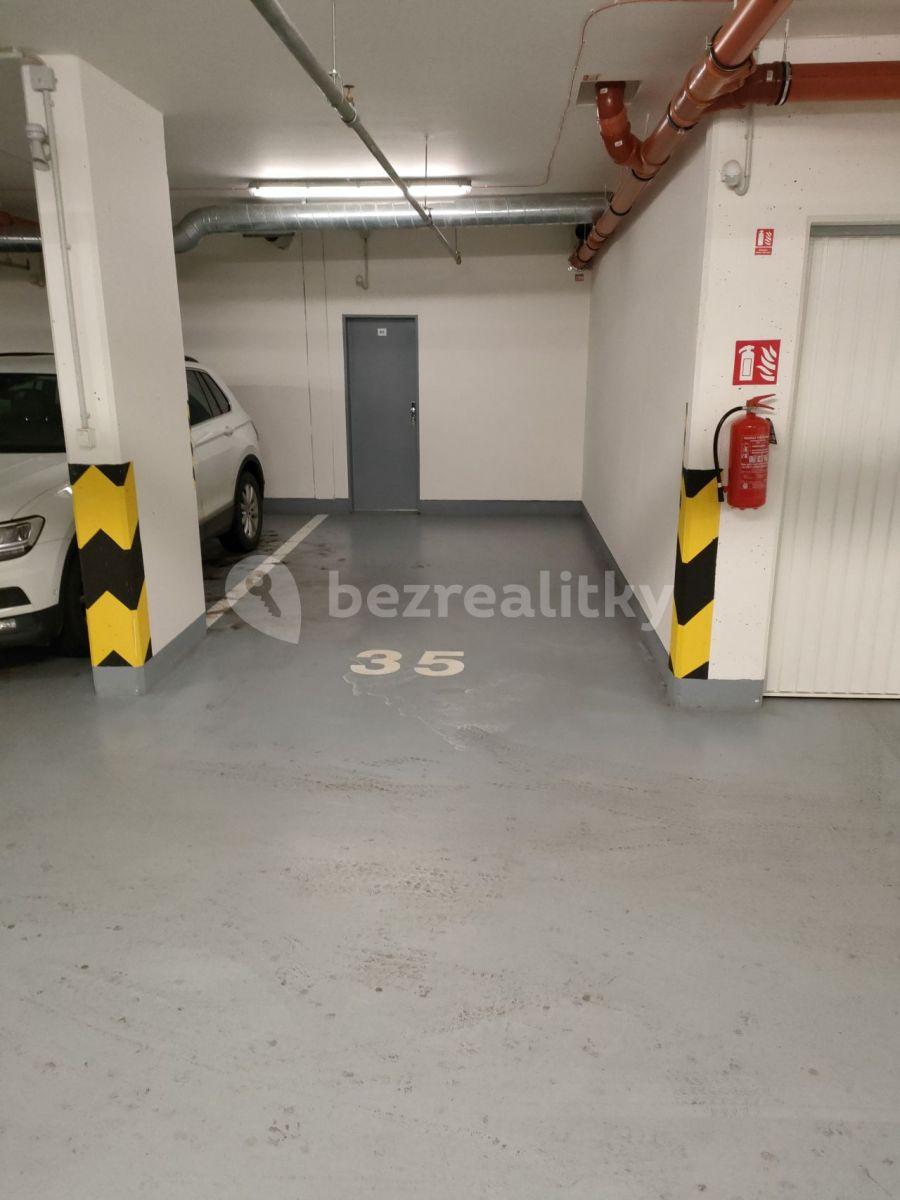 Prenájom bytu 2-izbový 53 m², Hlučkova, Praha, Praha