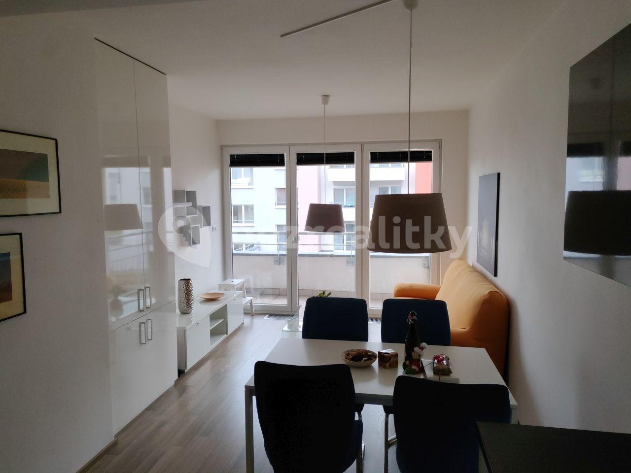 Prenájom bytu 2-izbový 53 m², Hlučkova, Praha, Praha