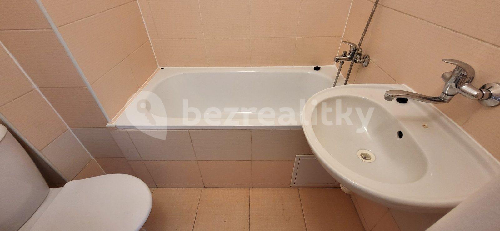 Prenájom bytu 1-izbový 34 m², U Topolů, Havířov, Moravskoslezský kraj