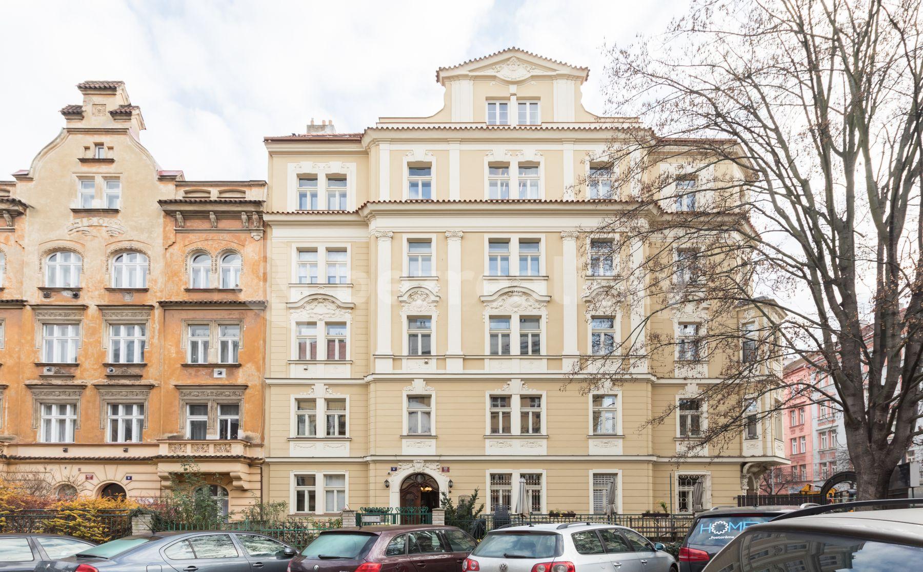 Prenájom bytu 2-izbový 55 m², Nezamyslova, Praha, Praha