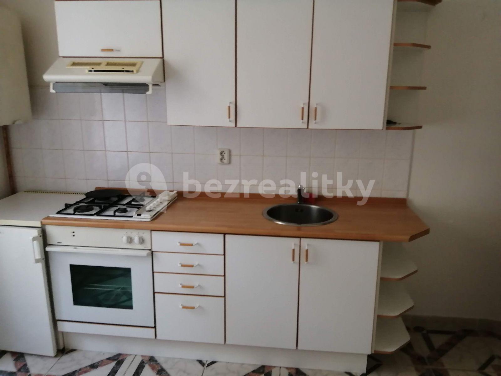 Prenájom bytu 1-izbový 38 m², Jagellonská, Praha, Praha