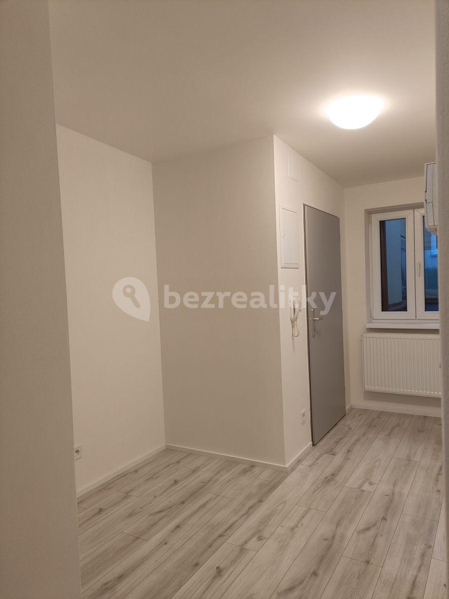 Prenájom bytu Garsoniéra 32 m², Seifertova, Praha, Praha