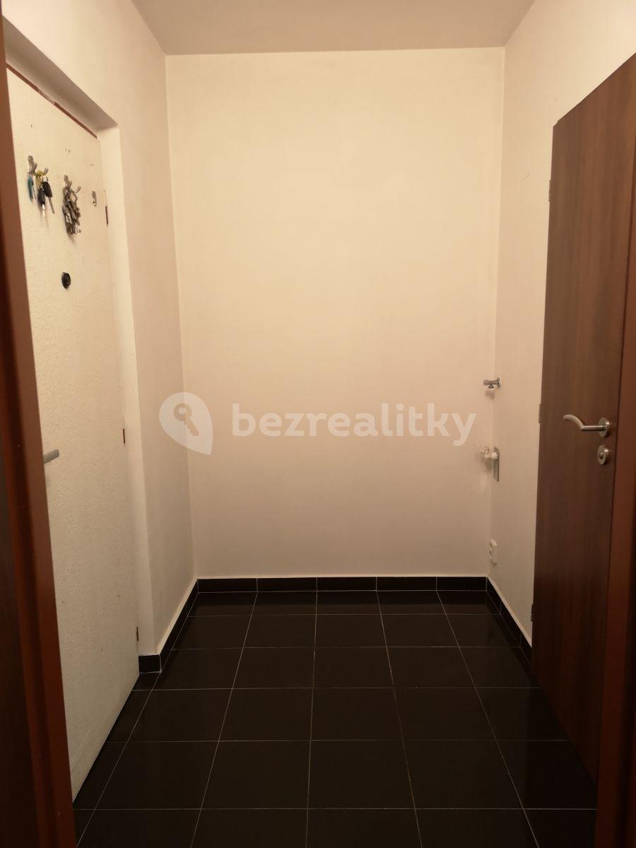 Prenájom bytu 1-izbový 30 m², Benešovská, Kladno, Středočeský kraj